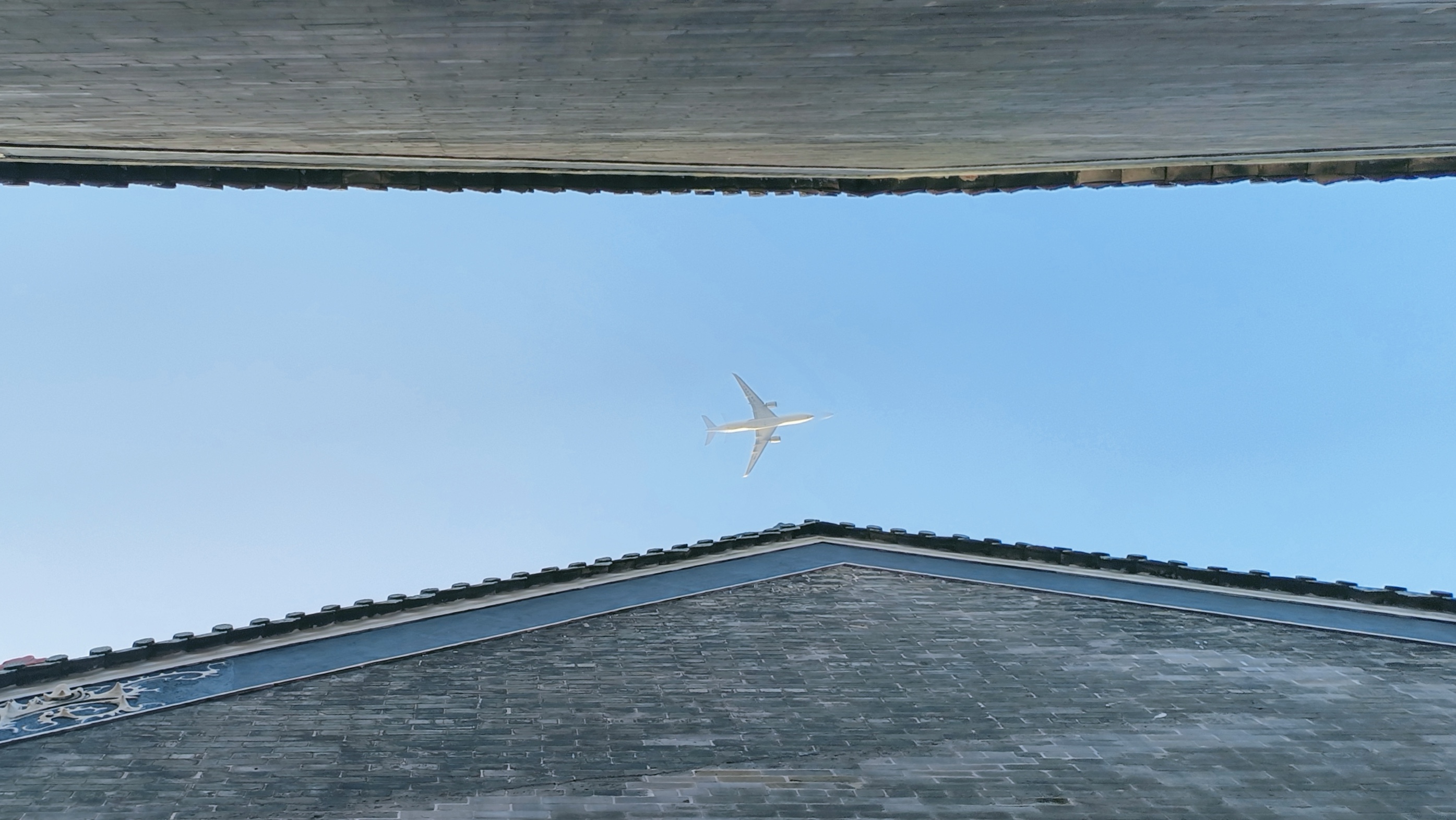 旅途中的自己：行走在时间与空间的交汇点